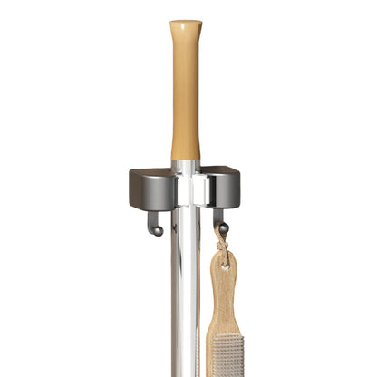 Wieszak ścienny na mopa i miotłę